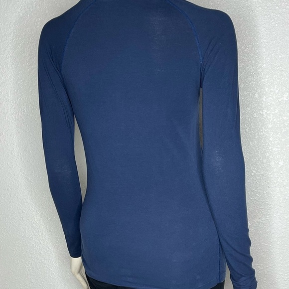 Gymshark Top - Picture 3 of 4